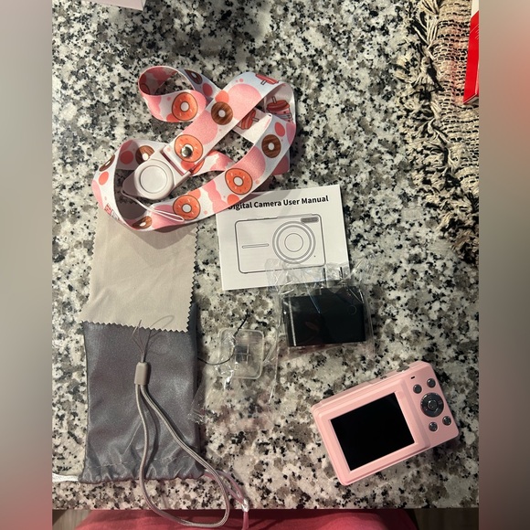 Digital Camera, FHD 1080P with 32GB SD Card 16X Digital Zoom - Pink - Picture 7 of 9